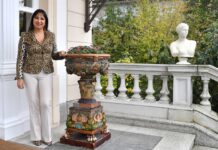 “In difficult moments we need to lift our spirit”