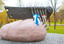 A Kalevala Statue Unveiled in Budapest